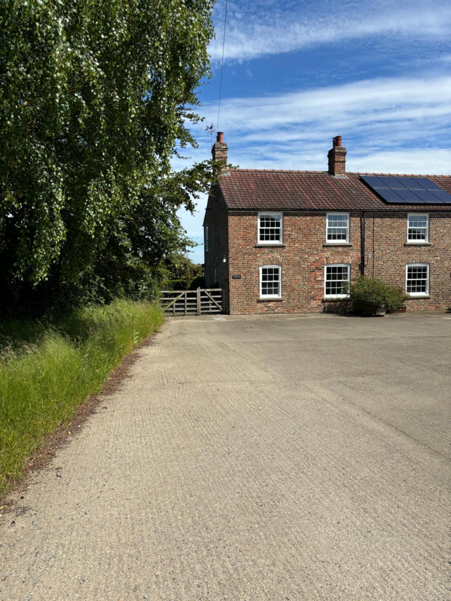 Close House Cottage York Bagian luar foto